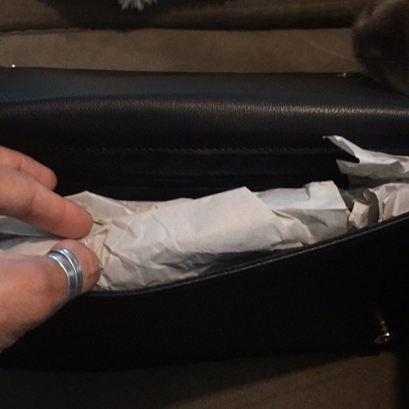 Gorgeous floral bevening  clutch - Picture 5 of 7